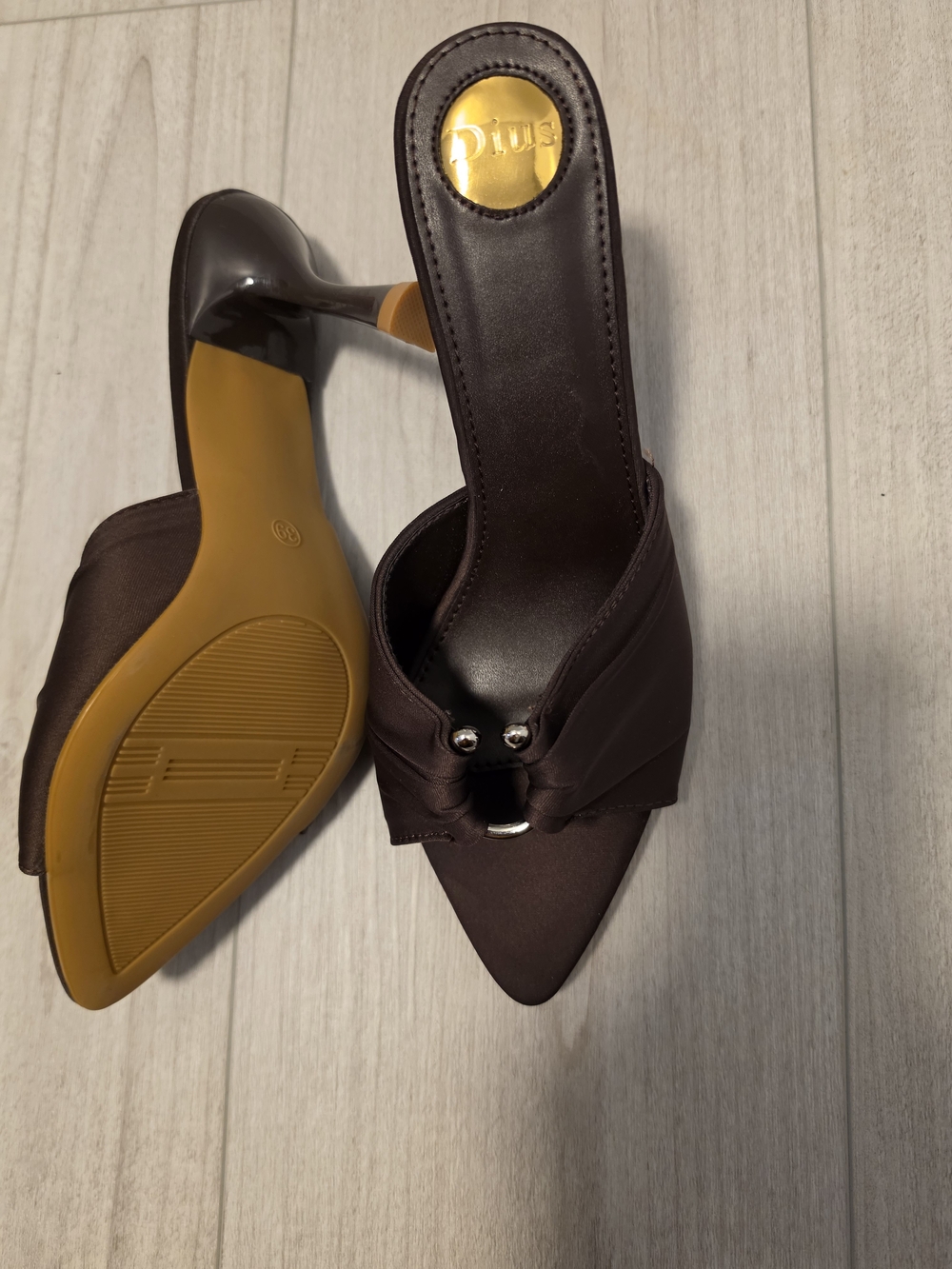 Brown Pointed-Toe Slip-On Heels with Knotted Detail - Picture 4 of 5